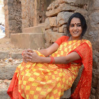Himaja - Vetakodavallu Movie Working Stills | Picture 954093