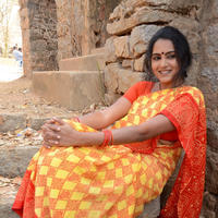 Himaja - Vetakodavallu Movie Working Stills | Picture 954095