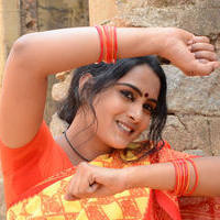 Himaja - Vetakodavallu Movie Working Stills | Picture 954115