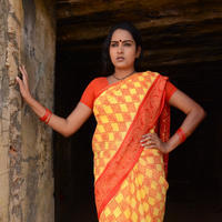 Himaja - Vetakodavallu Movie Working Stills | Picture 954117