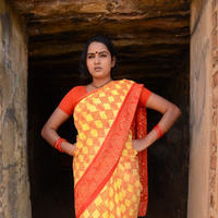 Himaja - Vetakodavallu Movie Working Stills | Picture 954124