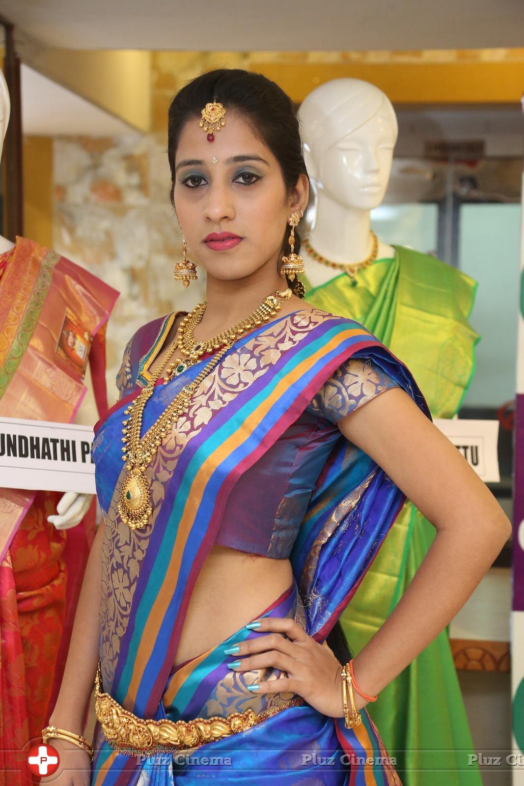 Ayesha at Vivaha Collection Launch Photos | Picture 957310