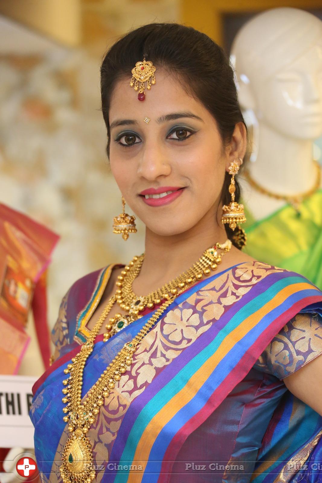 Ayesha at Vivaha Collection Launch Photos | Picture 957314