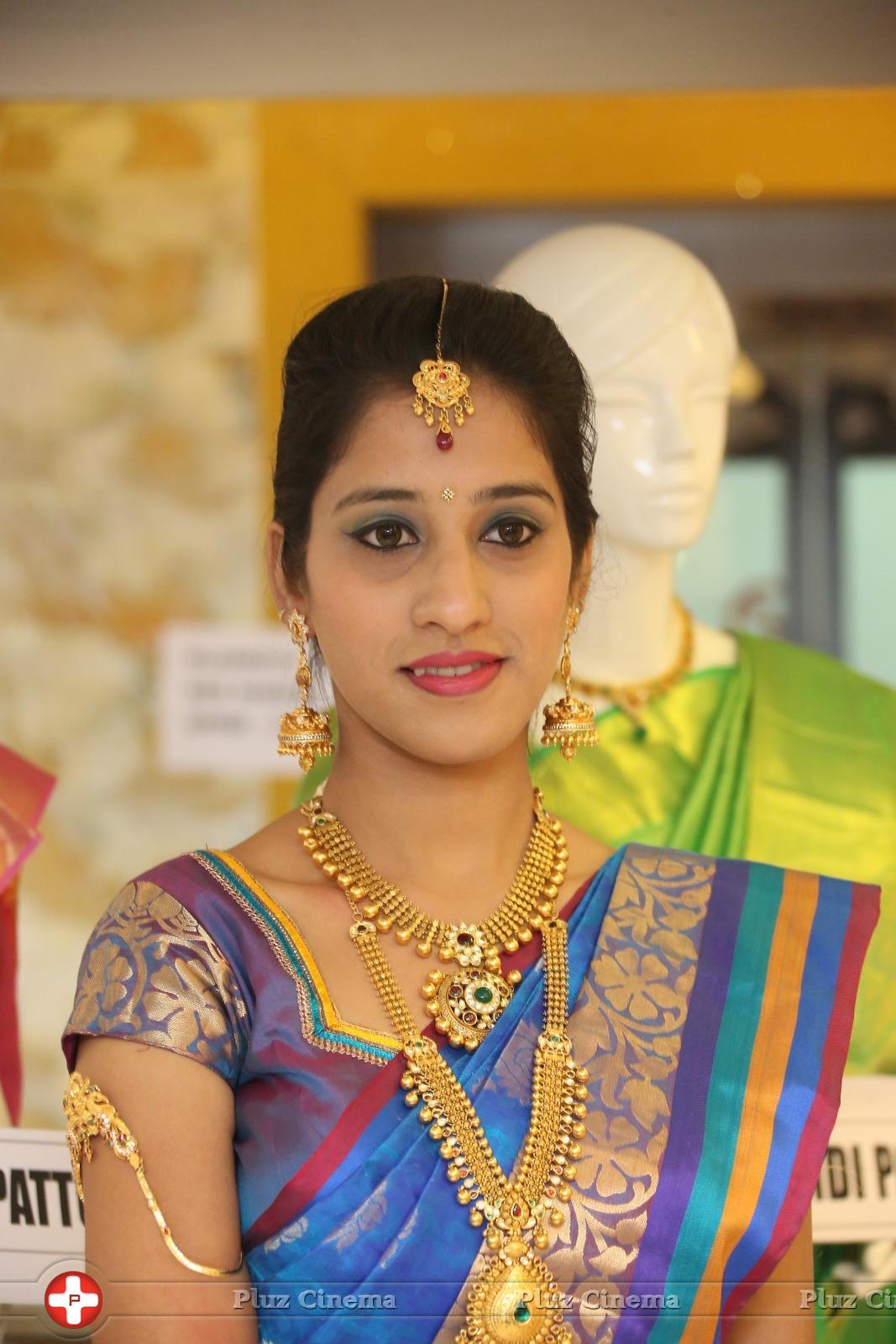 Ayesha at Vivaha Collection Launch Photos | Picture 957329