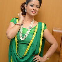 Anchor Shilpa Chakravarthy at Taravatha Katha Trailer Launch Stills | Picture 958101