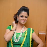 Anchor Shilpa Chakravarthy at Taravatha Katha Trailer Launch Stills | Picture 958103
