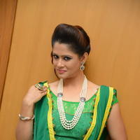 Anchor Shilpa Chakravarthy at Taravatha Katha Trailer Launch Stills | Picture 958107