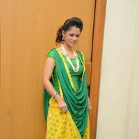 Anchor Shilpa Chakravarthy at Taravatha Katha Trailer Launch Stills | Picture 958147