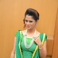 Anchor Shilpa Chakravarthy at Taravatha Katha Trailer Launch Stills | Picture 958152