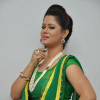 Anchor Shilpa Chakravarthy at Taravatha Katha Trailer Launch Stills | Picture 958183