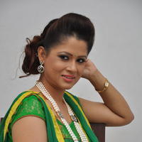 Anchor Shilpa Chakravarthy at Taravatha Katha Trailer Launch Stills | Picture 958203