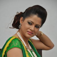 Anchor Shilpa Chakravarthy at Taravatha Katha Trailer Launch Stills | Picture 958205