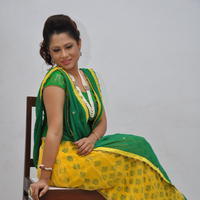 Anchor Shilpa Chakravarthy at Taravatha Katha Trailer Launch Stills | Picture 958208