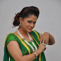 Anchor Shilpa Chakravarthy at Taravatha Katha Trailer Launch Stills | Picture 958210