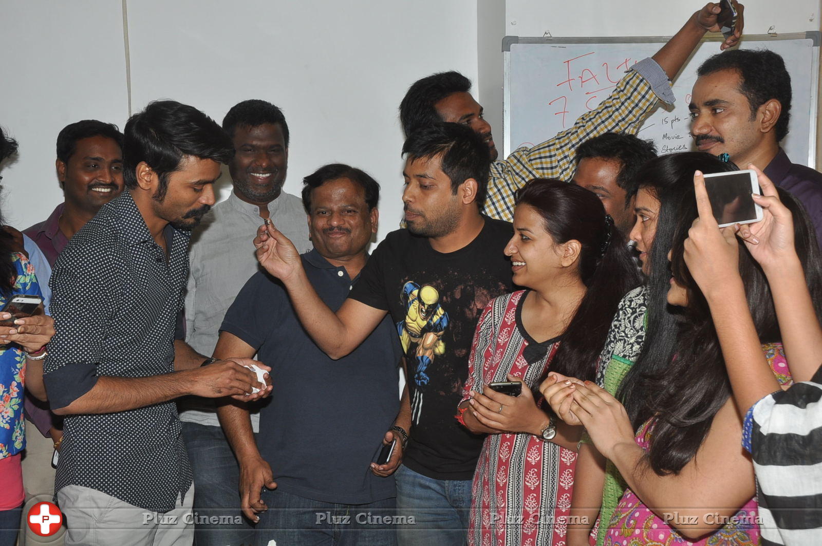 Dhanush at Radio Mirchi for Anekudu Movie Promotions | Picture 959819