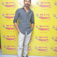 Dhanush - Dhanush at Radio Mirchi for Anekudu Movie Promotions | Picture 959803