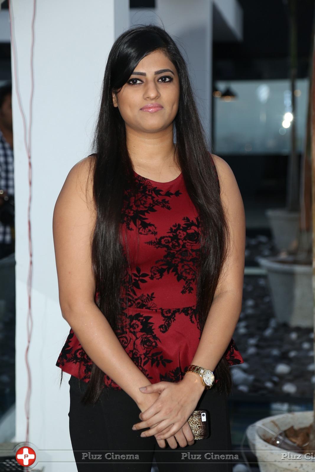 Badlapur Team Launches Vertigo Hi Life Lounge Logo Photos | Picture 961872