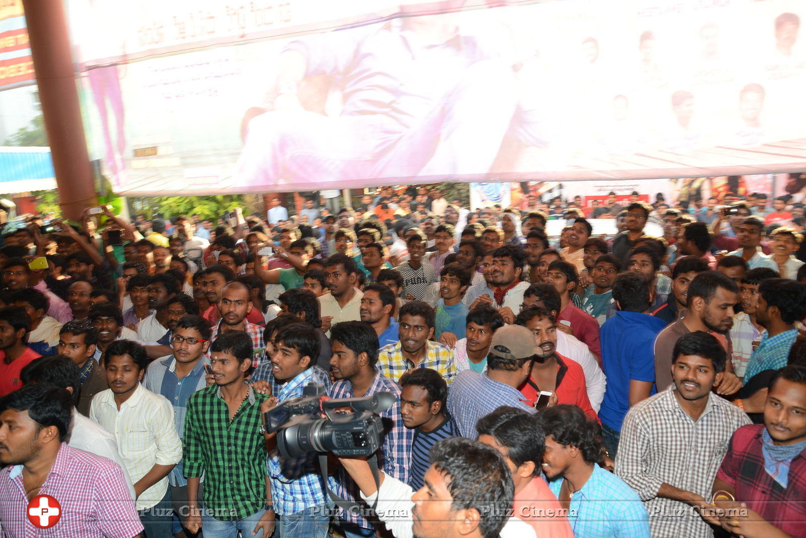 Temper Movie Release Hangama in Hyderabad Photos | Picture 962257