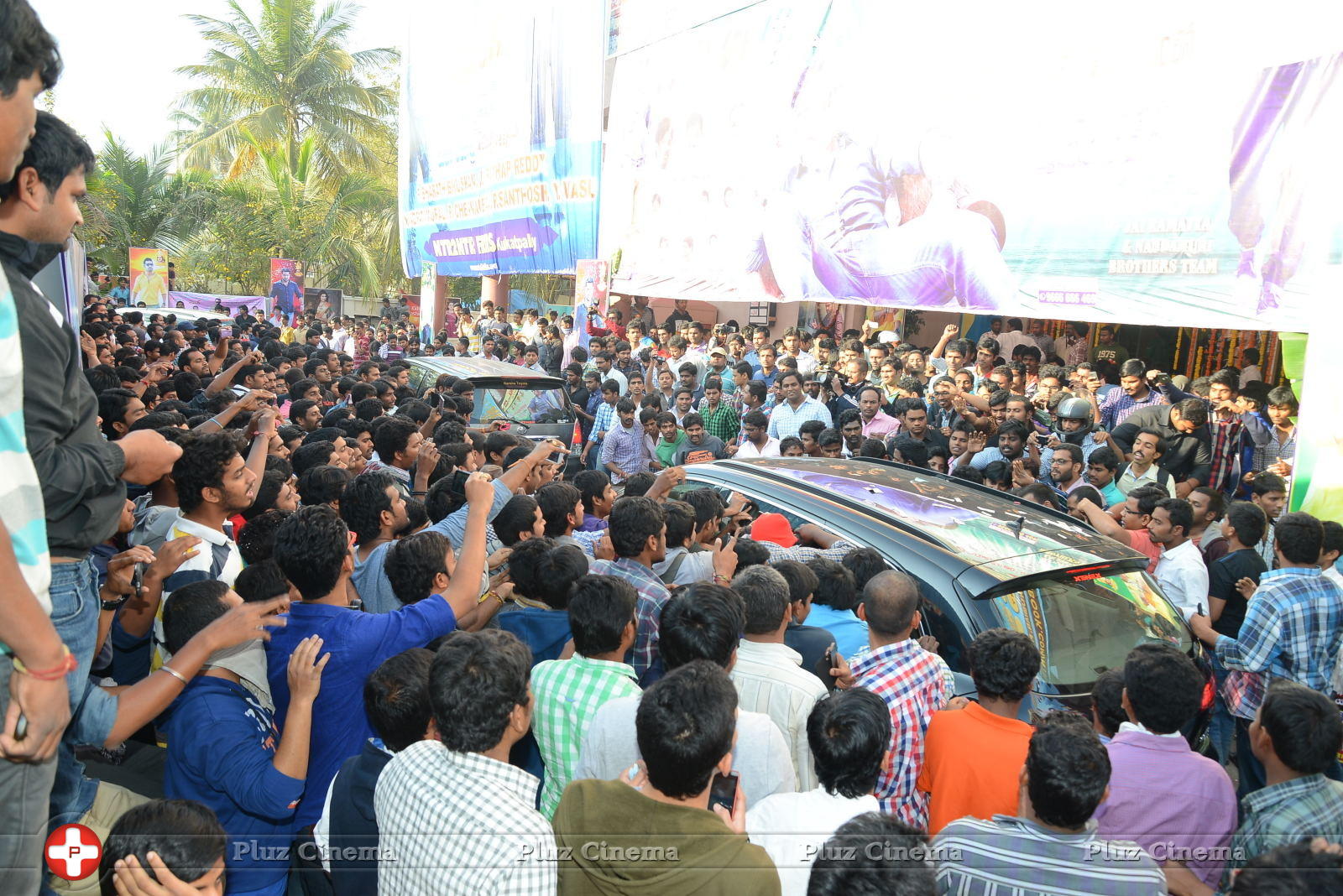 Temper Movie Release Hangama in Hyderabad Photos | Picture 962322