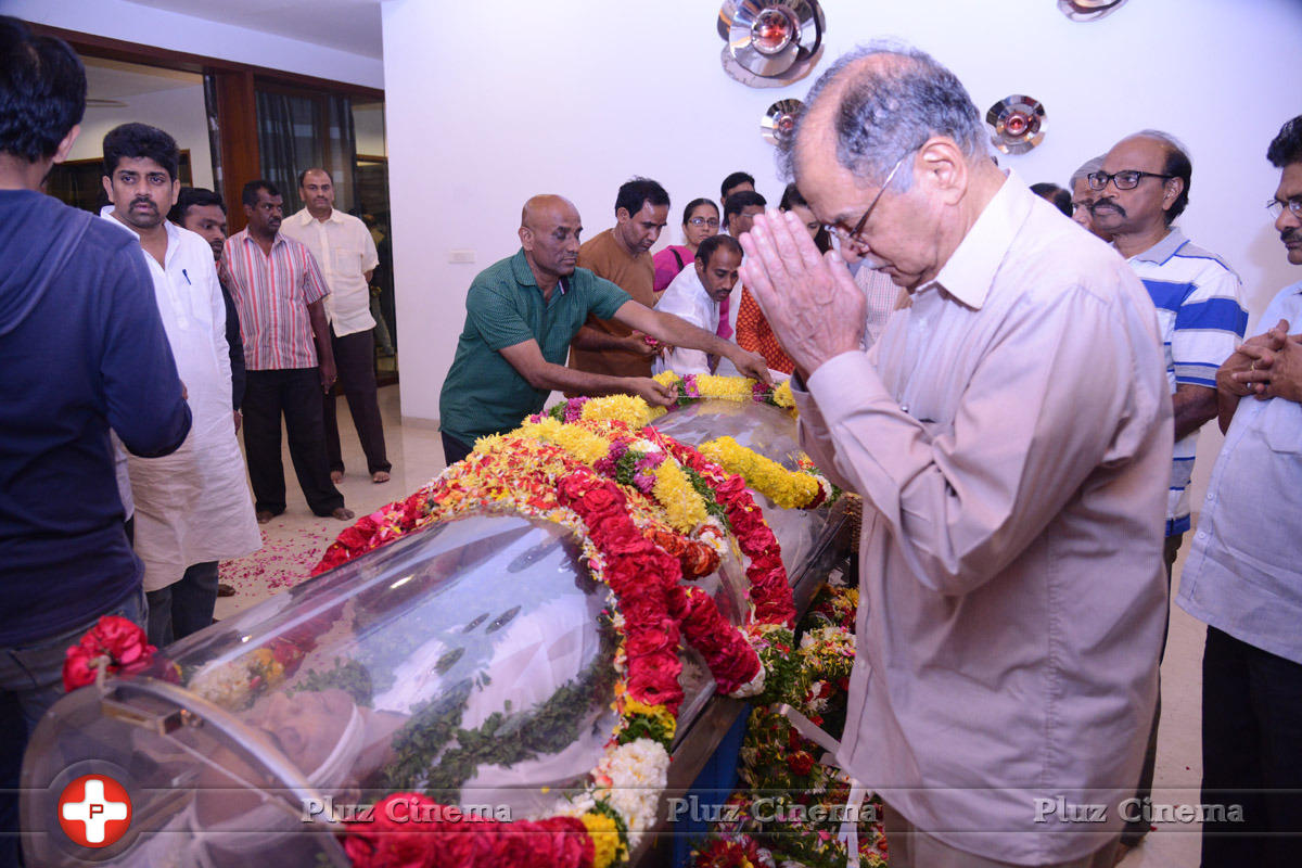 Celebs Condolences to D Ramanaidu Stills | Picture 967541