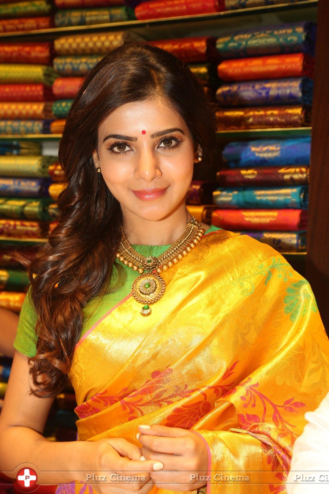 Samantha at South India Shopping Mall Launch Stills | Picture 969070