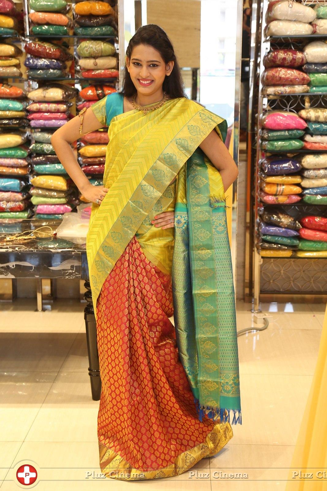 Shweta Jadhav at CMR Designer Bridal Collection Launch Photos | Picture 969485