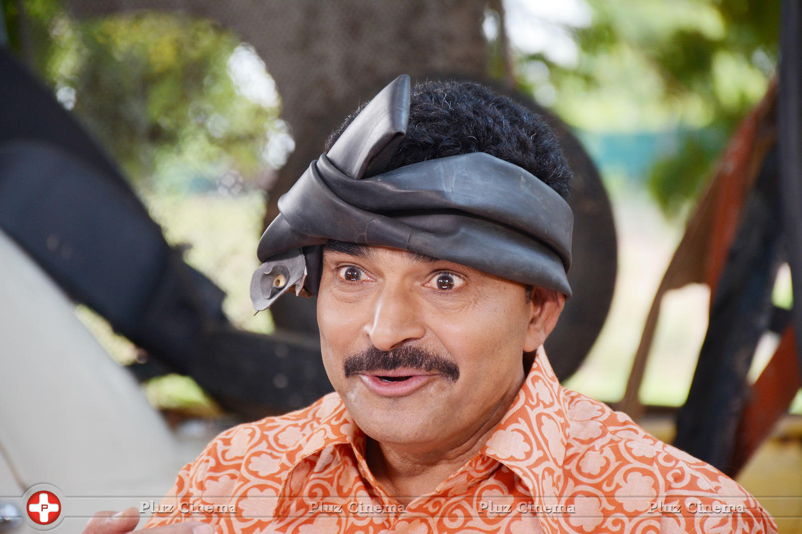 Sayaji Shinde - Father Movie Gallery | Picture 975587