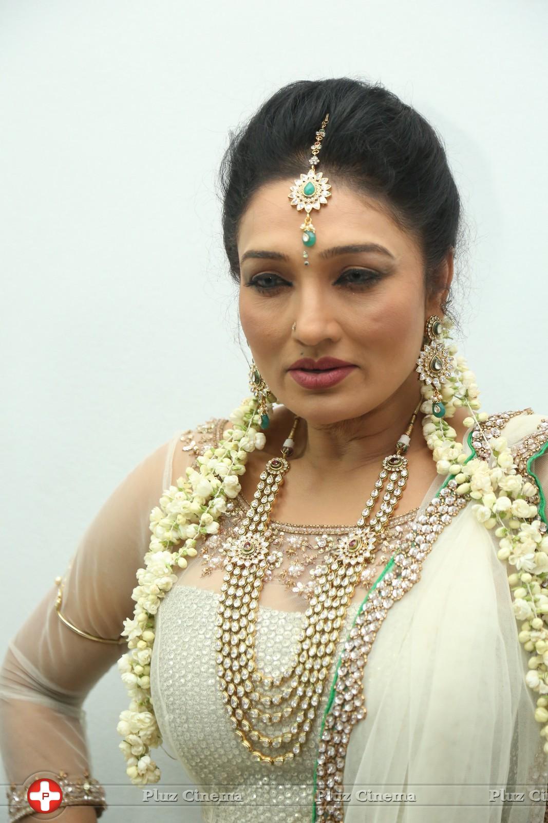 Ramya Sri at O Malli Audio Launch Photos | Picture 975941