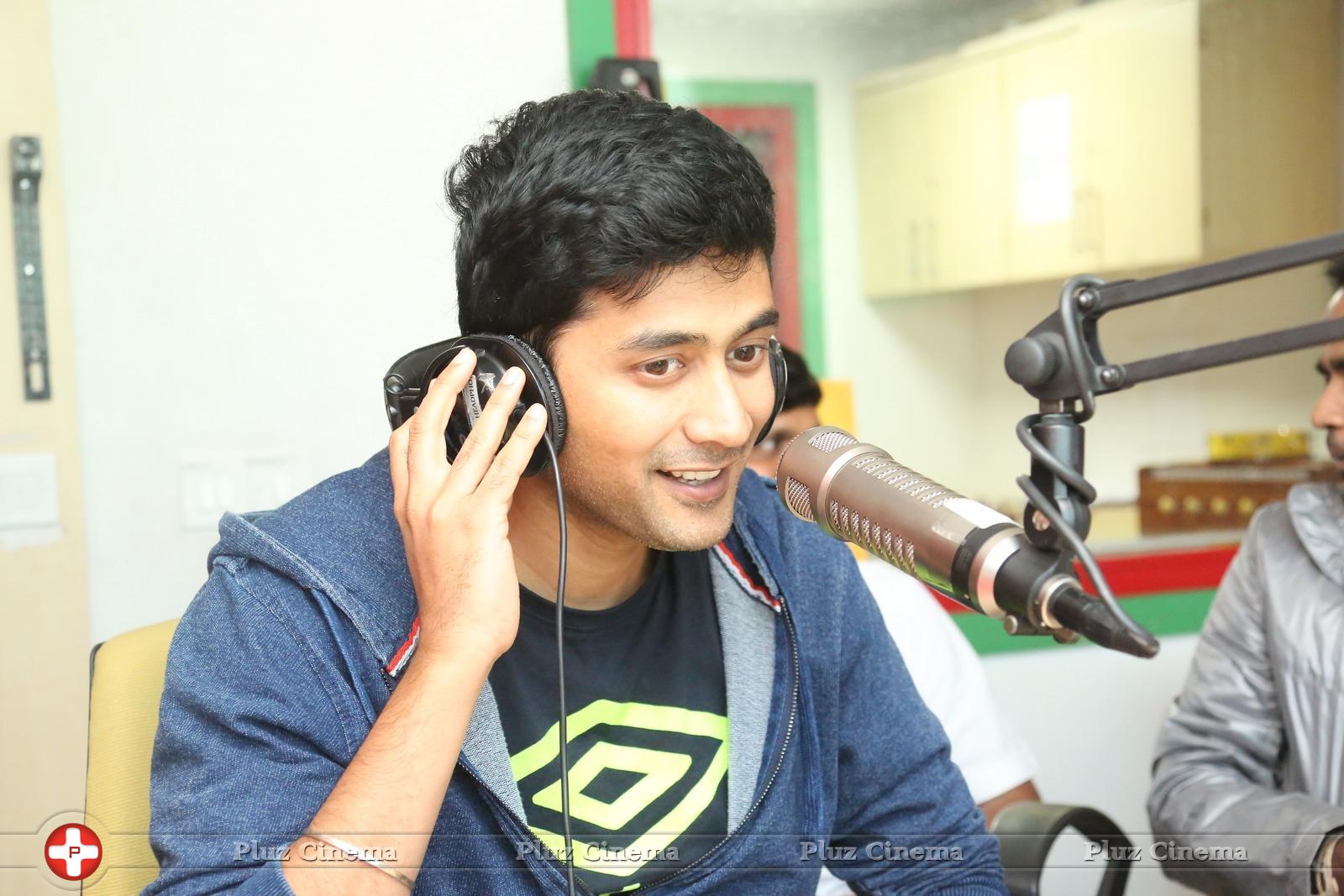 Rahul Ravindran - Hyderabad Love Story Team at Radio Mirchi Photos | Picture 929933