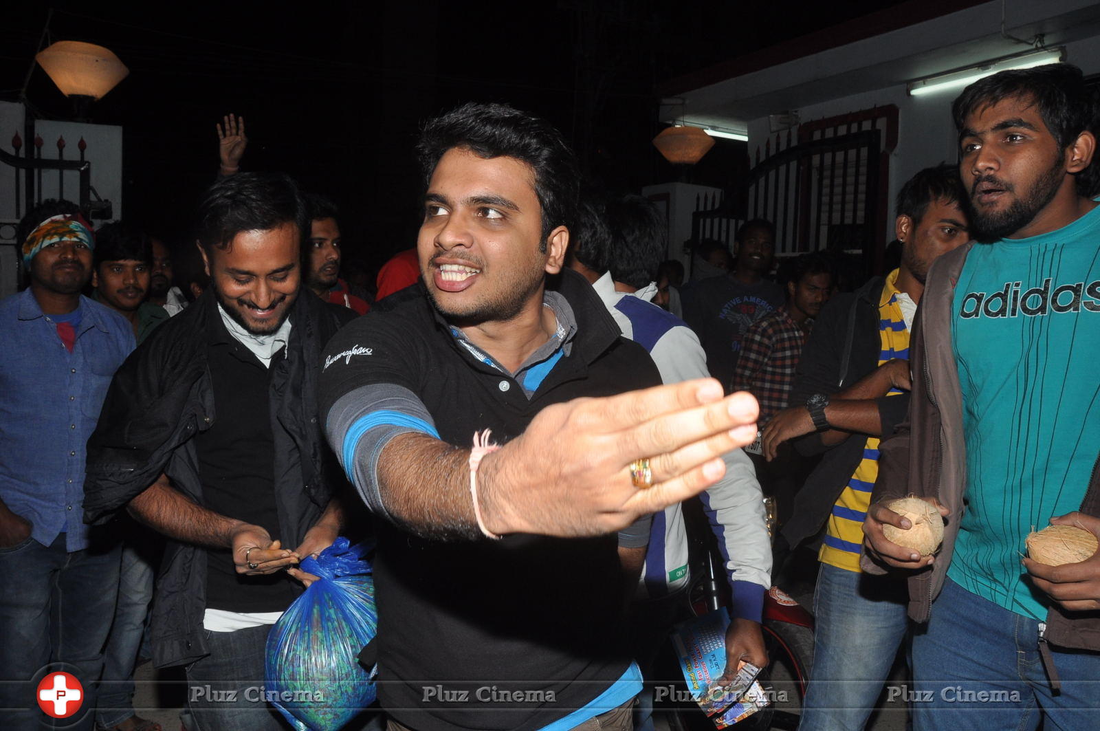 Gopala Gopala Special Show at Shiva Parvathi Theater Stills | Picture 930518