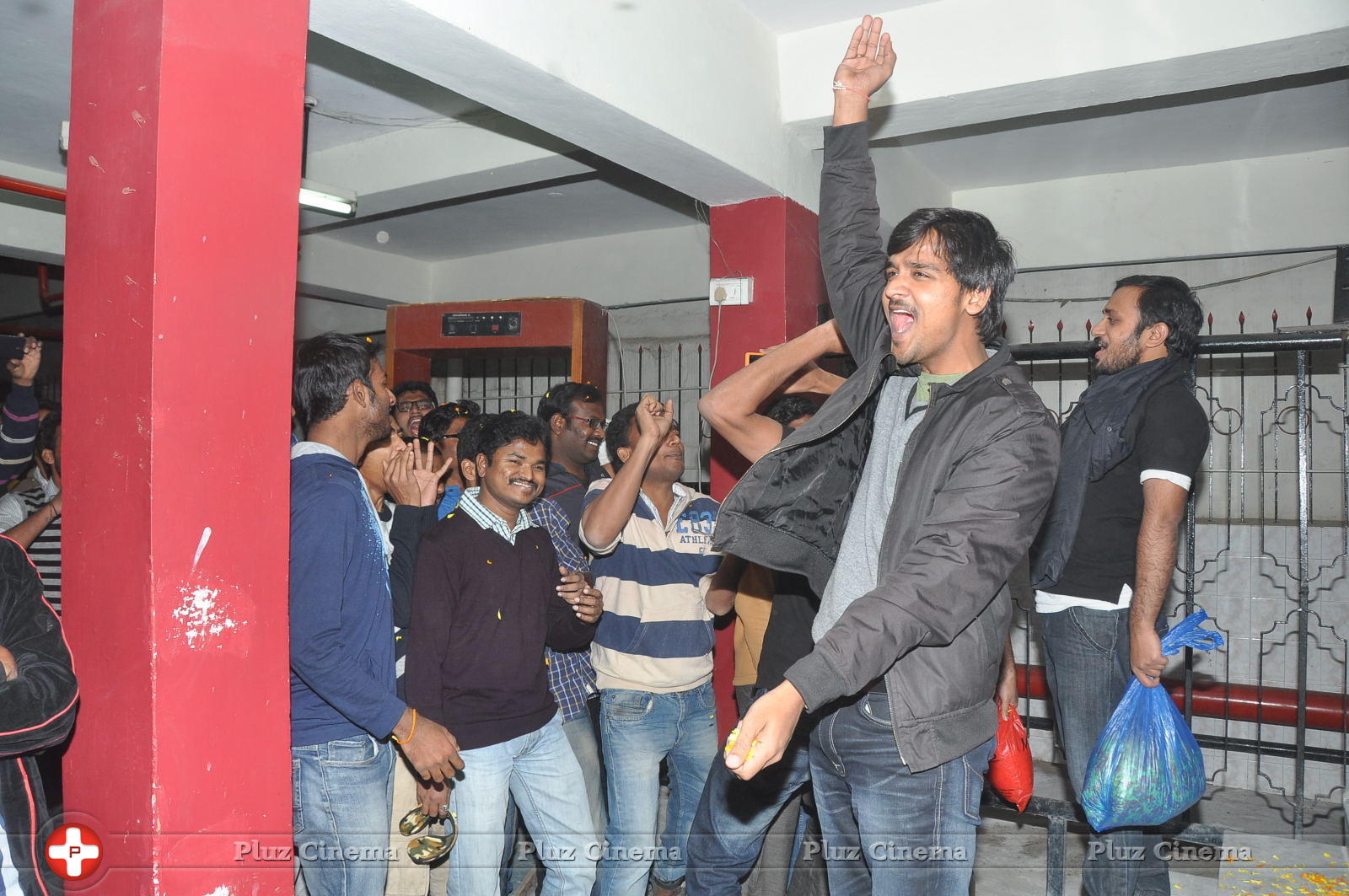 Gopala Gopala Special Show at Shiva Parvathi Theater Stills | Picture 930548