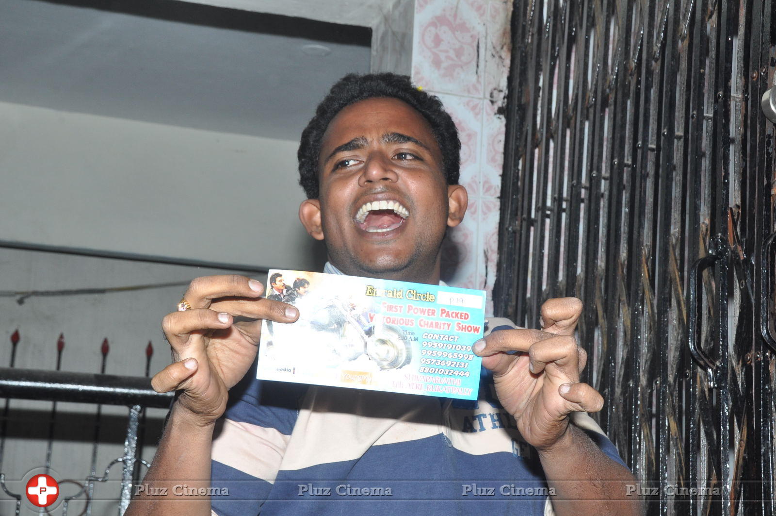 Gopala Gopala Special Show at Shiva Parvathi Theater Stills | Picture 930557
