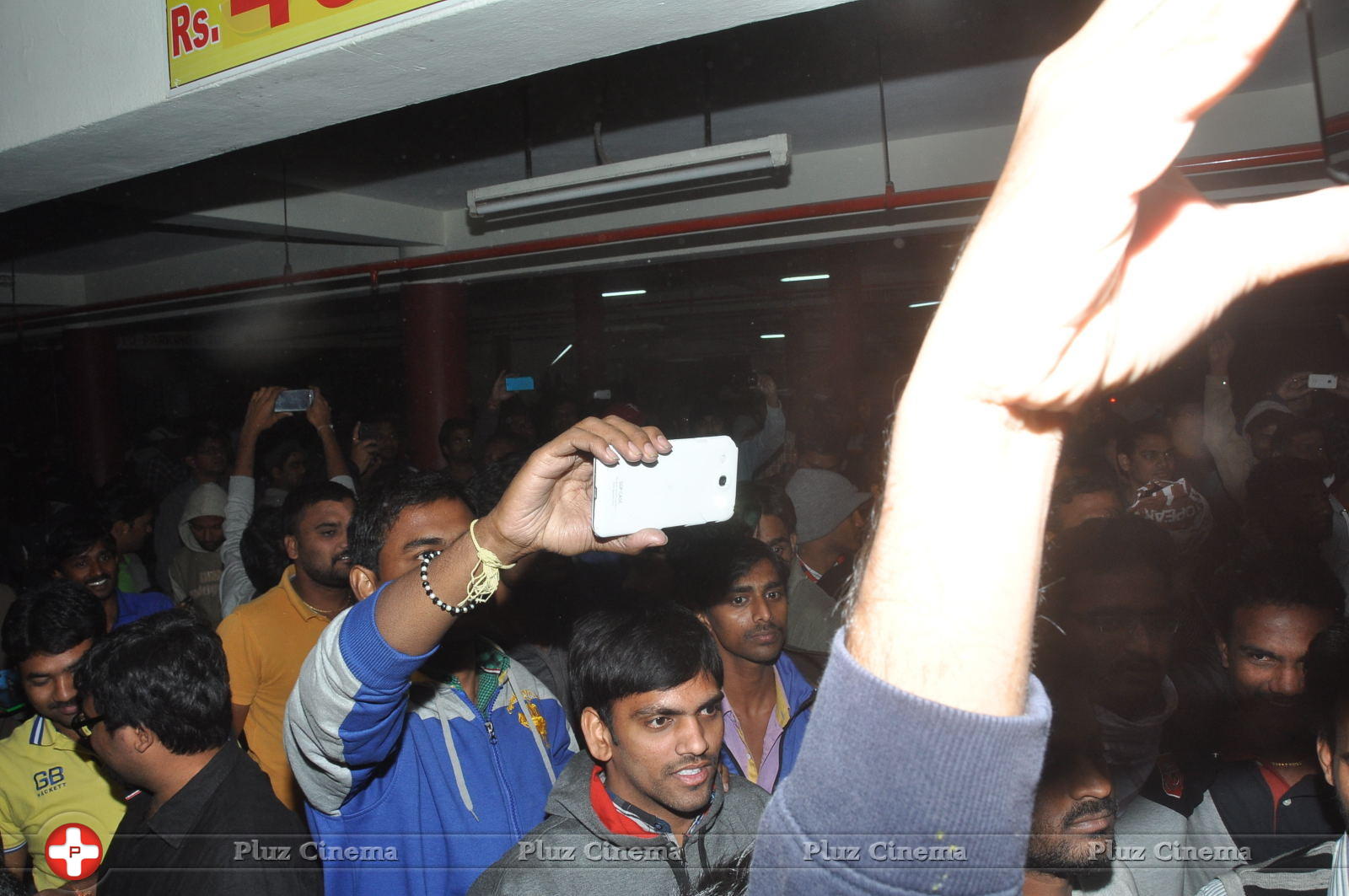 Gopala Gopala Special Show at Shiva Parvathi Theater Stills | Picture 930564
