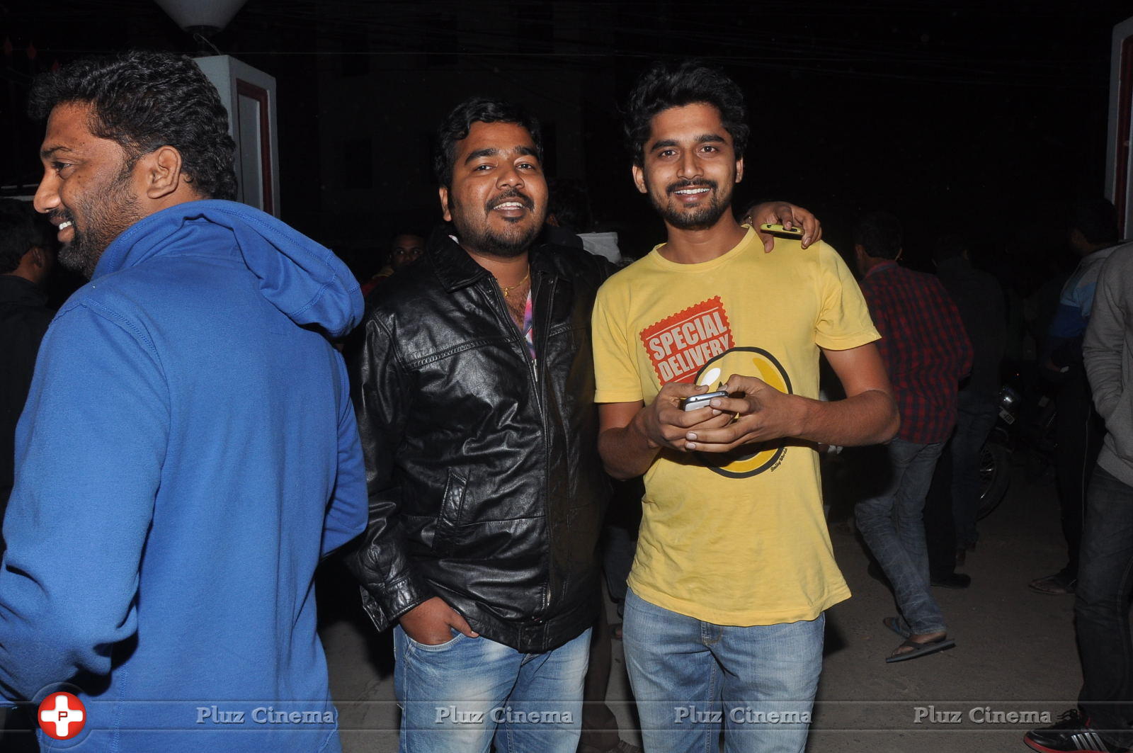 Gopala Gopala Special Show at Shiva Parvathi Theater Stills | Picture 930595