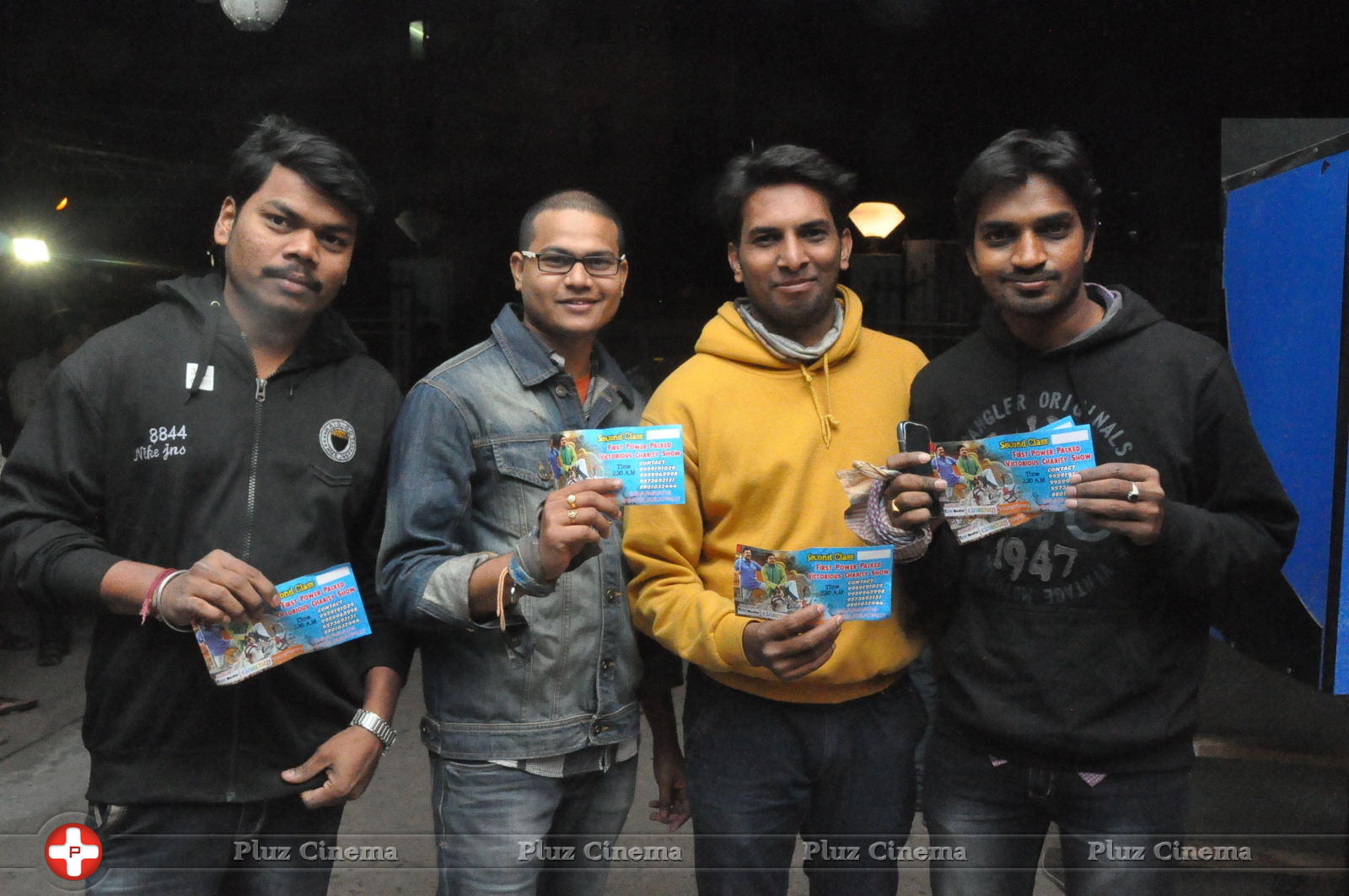 Gopala Gopala Special Show at Shiva Parvathi Theater Stills | Picture 930615