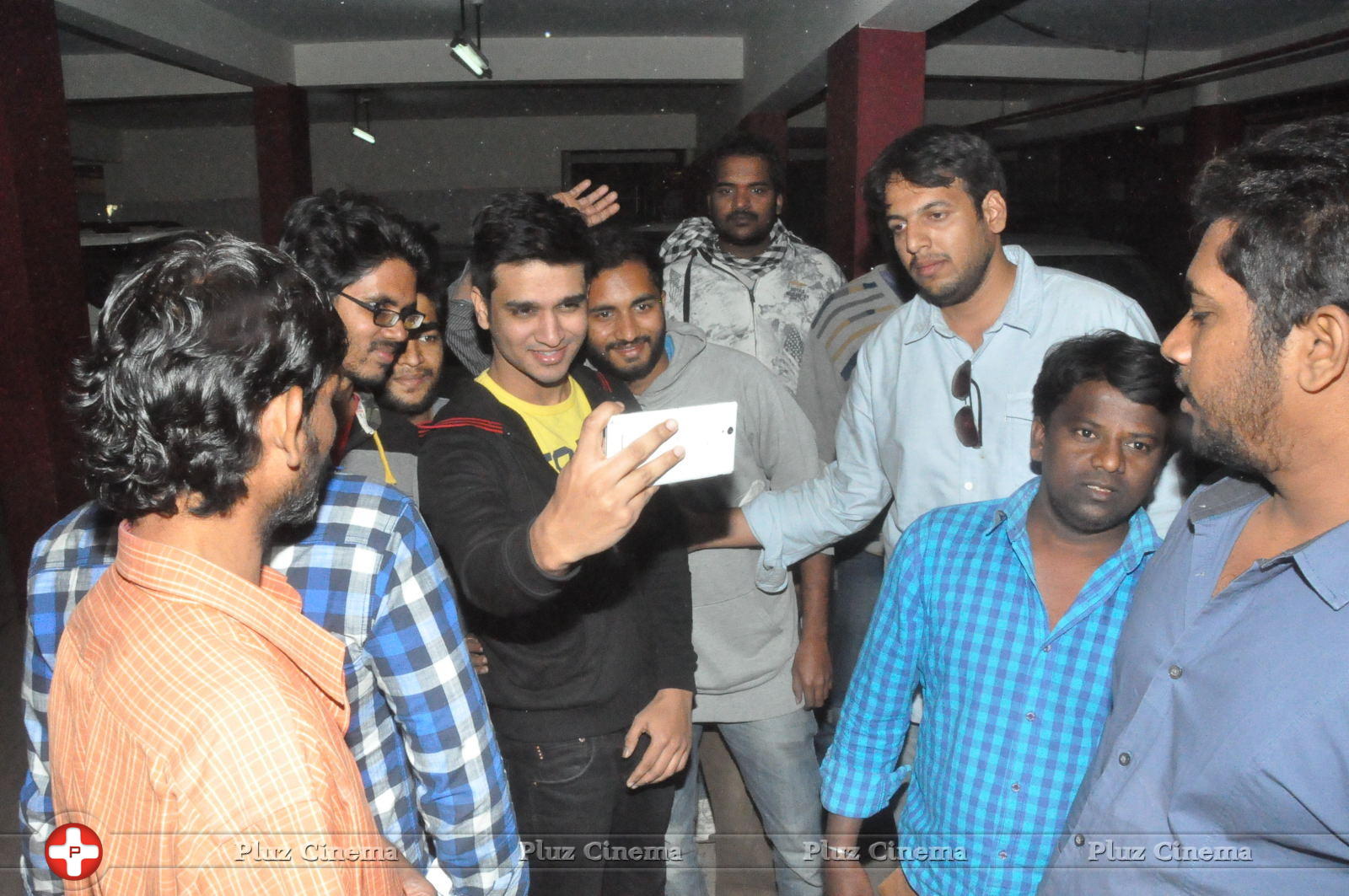 Gopala Gopala Special Show at Shiva Parvathi Theater Stills | Picture 930656