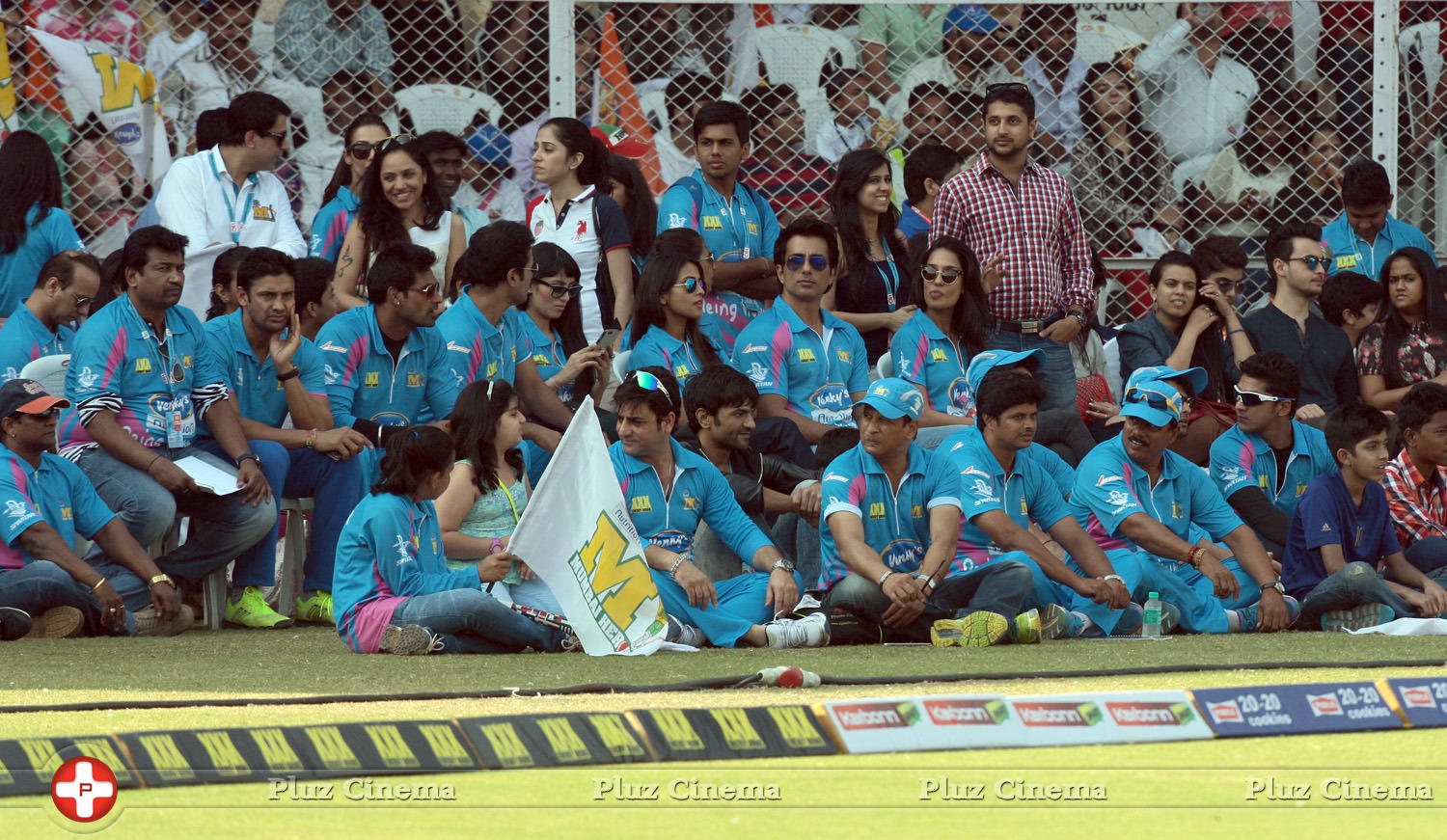 CCL 5 Mumbai Heroes Vs Veer Marathi Match Stills | Picture 932357