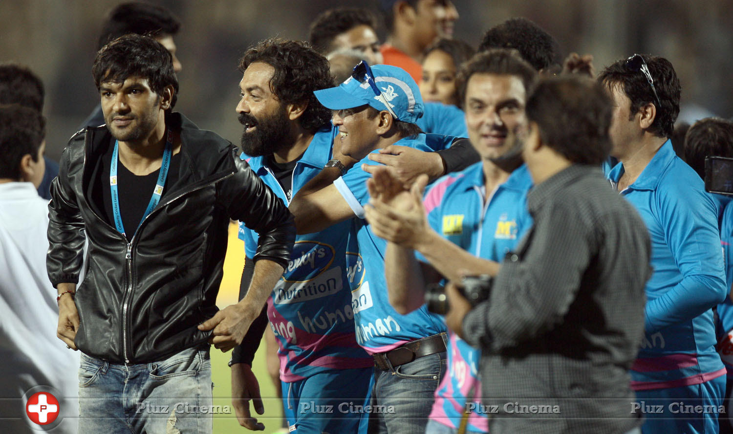 CCL 5 Mumbai Heroes Vs Veer Marathi Match Stills | Picture 932397