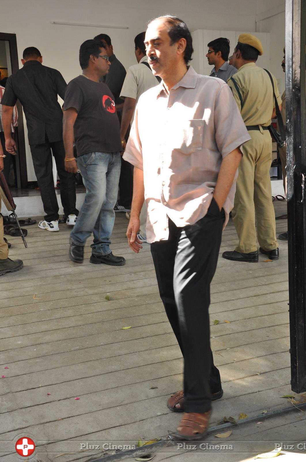 Suresh Babu - Celebs Pays Condolences to VB Rajendra Prasad Photos | Picture 934336