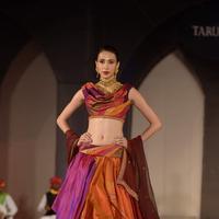 Lisa Haydon walks for Tarun Tahiliani Azva show in Hyderabad | Picture 936154
