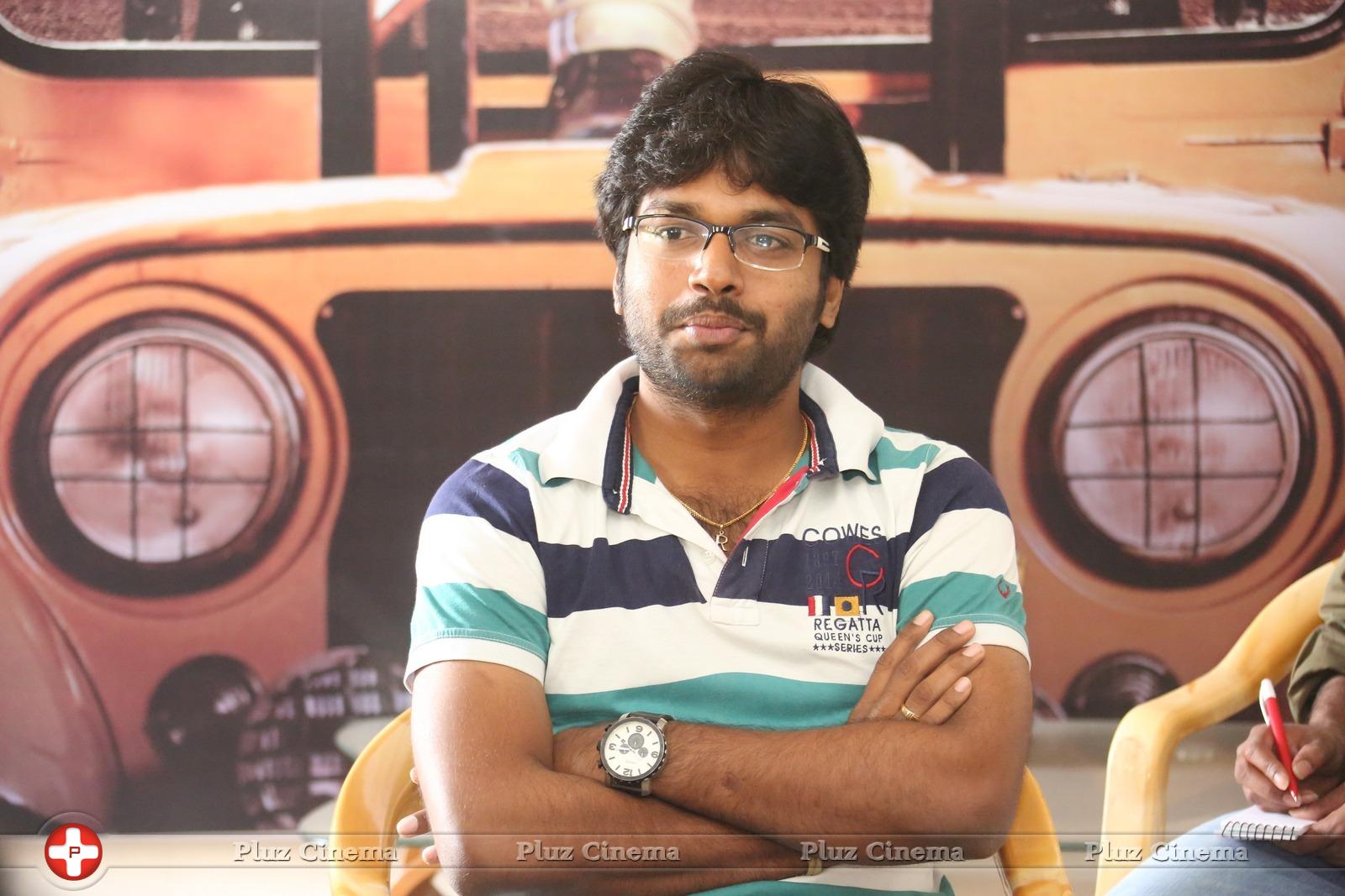 Anil Ravipudi Director Interview Stills | Picture 939945