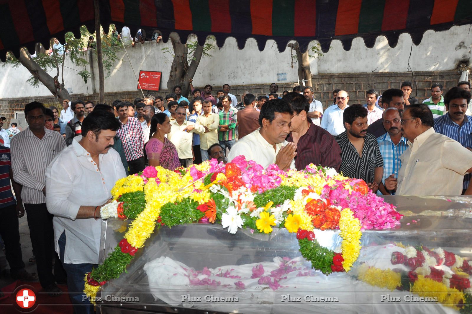 Celebs Pays Condolences to MS Narayana Photos | Picture 942830