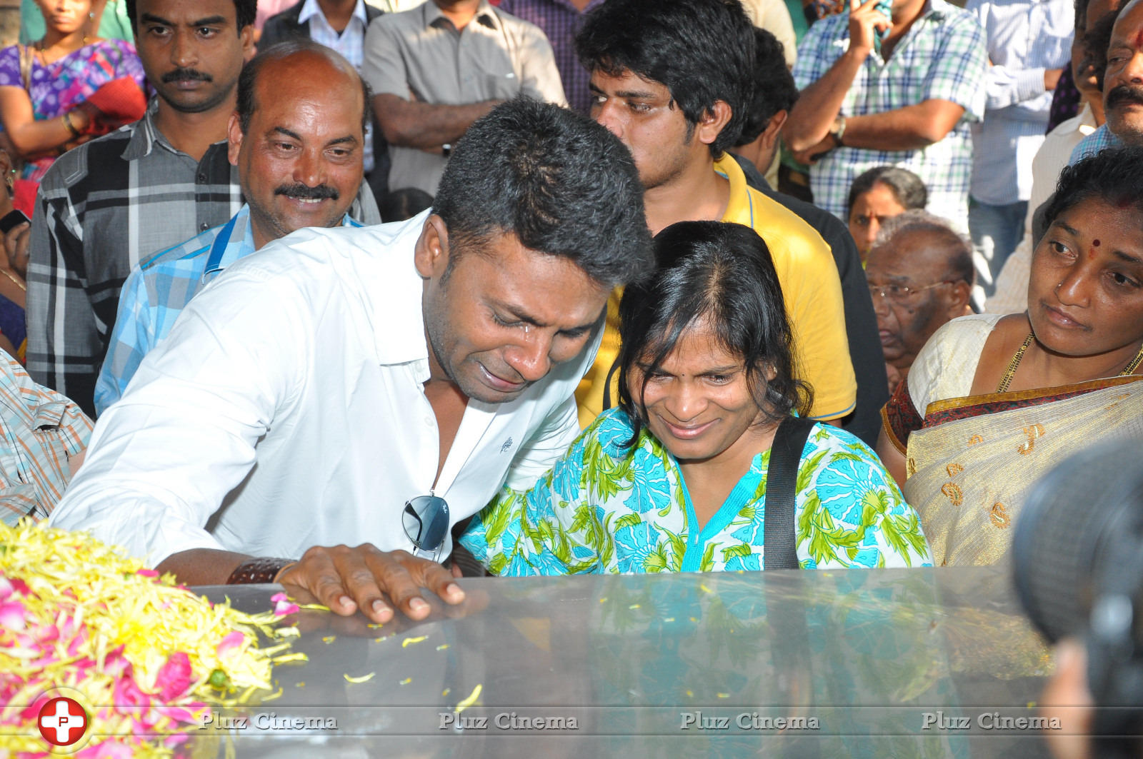 Celebs Pays Condolences to MS Narayana Photos | Picture 942843