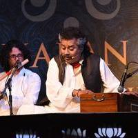 Hariharan - Hariharan and Ustad Zakir Hussain Music Concert Photos | Picture 944540