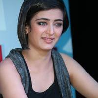 Akshara Haasan at Shamitabh Movie Press Meet Photos | Picture 952137