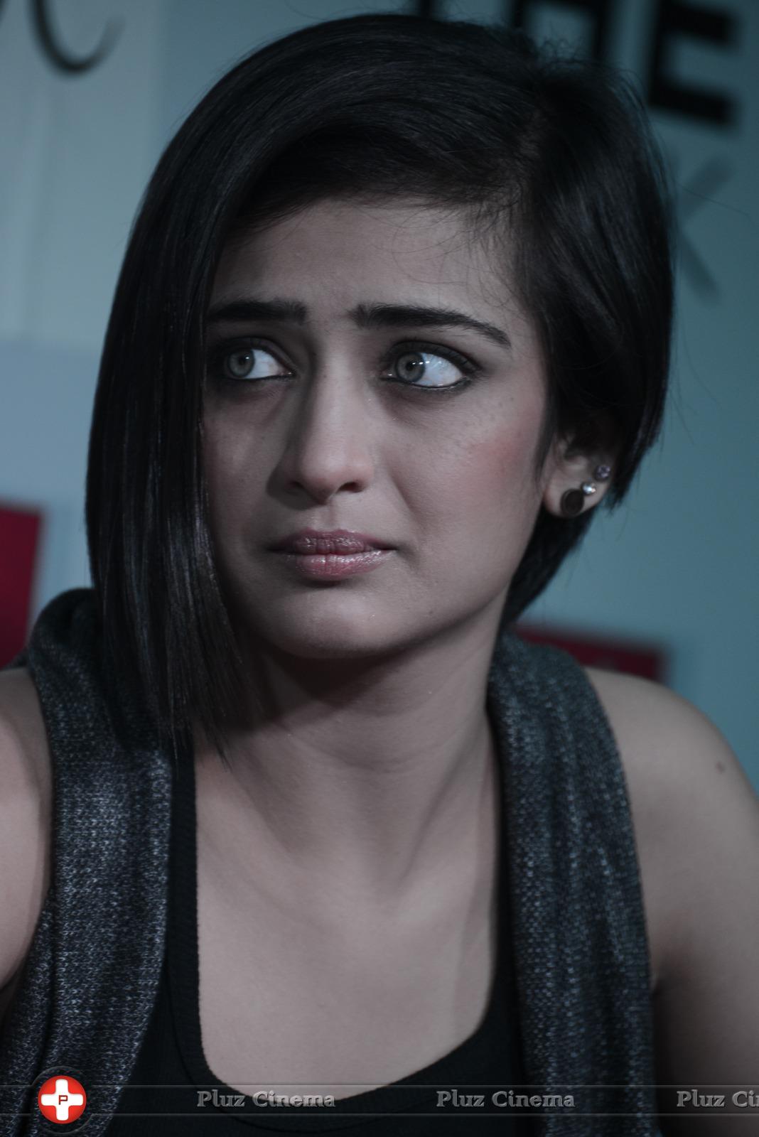 Akshara Haasan - Shamitabh Movie Press Meet Stills | Picture 952045