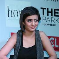 Akshara Haasan - Shamitabh Movie Press Meet Stills | Picture 952124