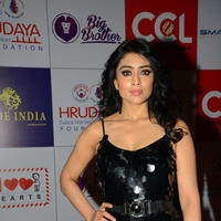 Shriya Saran at 100 Hearts Red Carpet by CCL Photos | Picture 951325