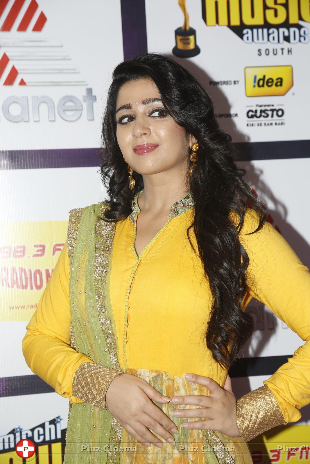 Charmi Kaur at Mirchi Music Awards 2014 Stills | Picture 1072584