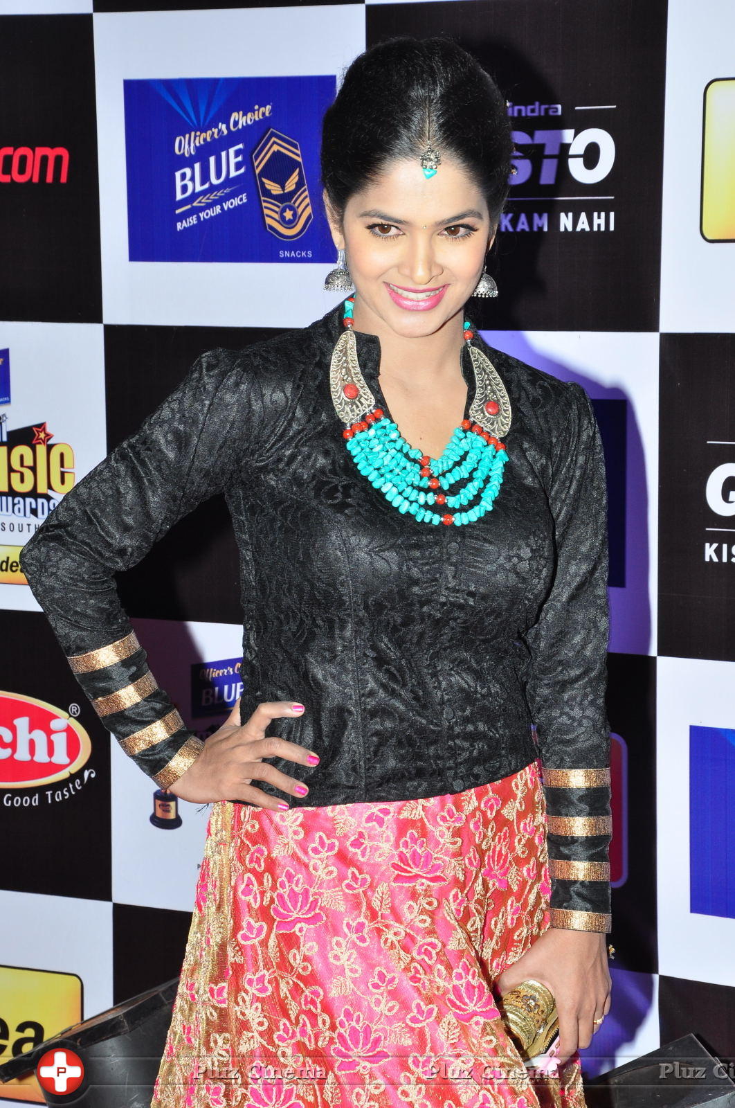 Madhumitha at Mirchi Music Awards 2014 Photos | Picture 1072805